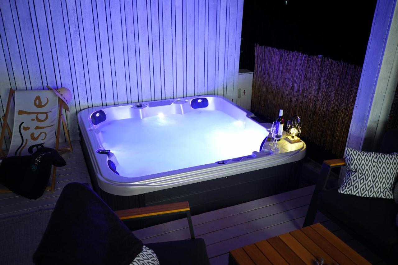 Villa Boutique Style Eco-Beachhouse, Private Jacuzzi Privlaka  Exterior foto